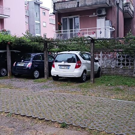 Lake Maggiore 2 Minutes Apartment Dormelletto Eksteriør billede